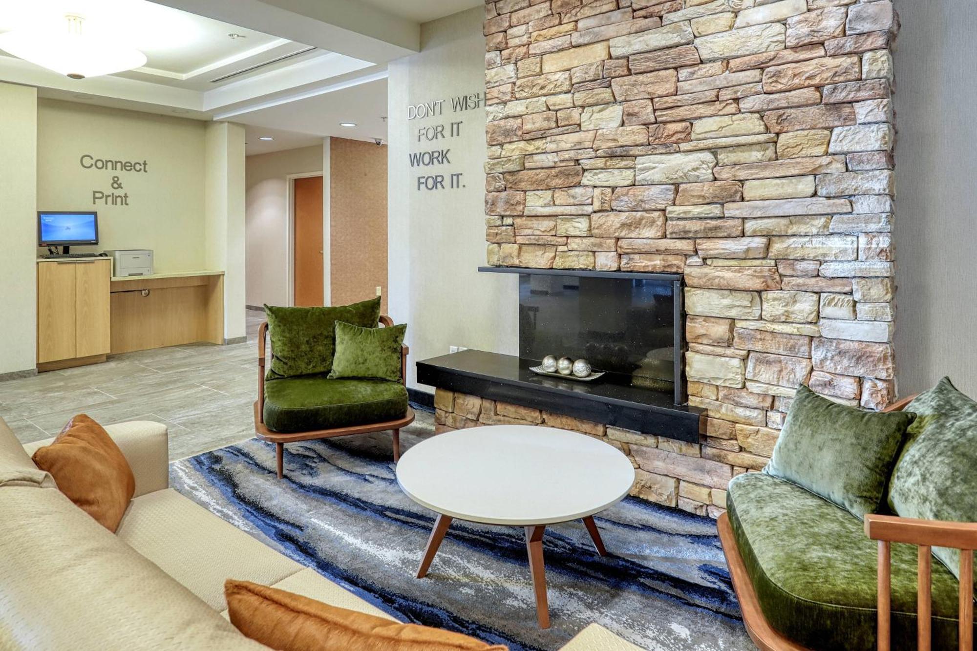 Fairfield Inn & Suites Woodbridge Avenel Eksteriør bilde