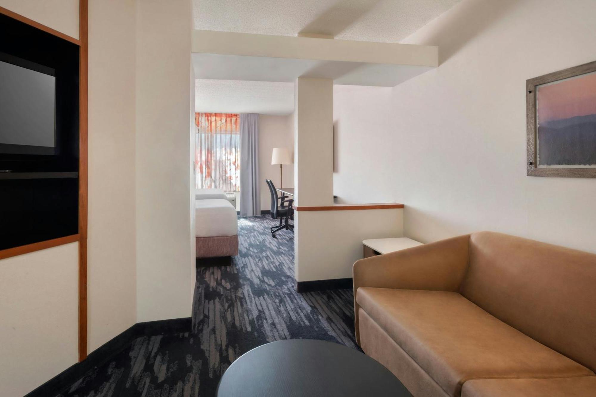 Fairfield Inn & Suites Woodbridge Avenel Eksteriør bilde