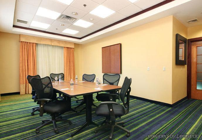 Fairfield Inn & Suites Woodbridge Avenel Eksteriør bilde